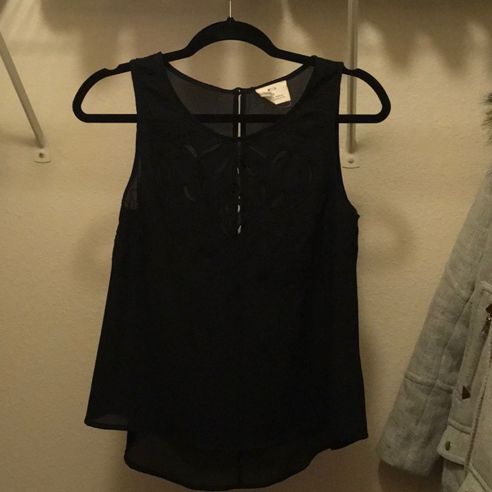 Pins and Needles tank